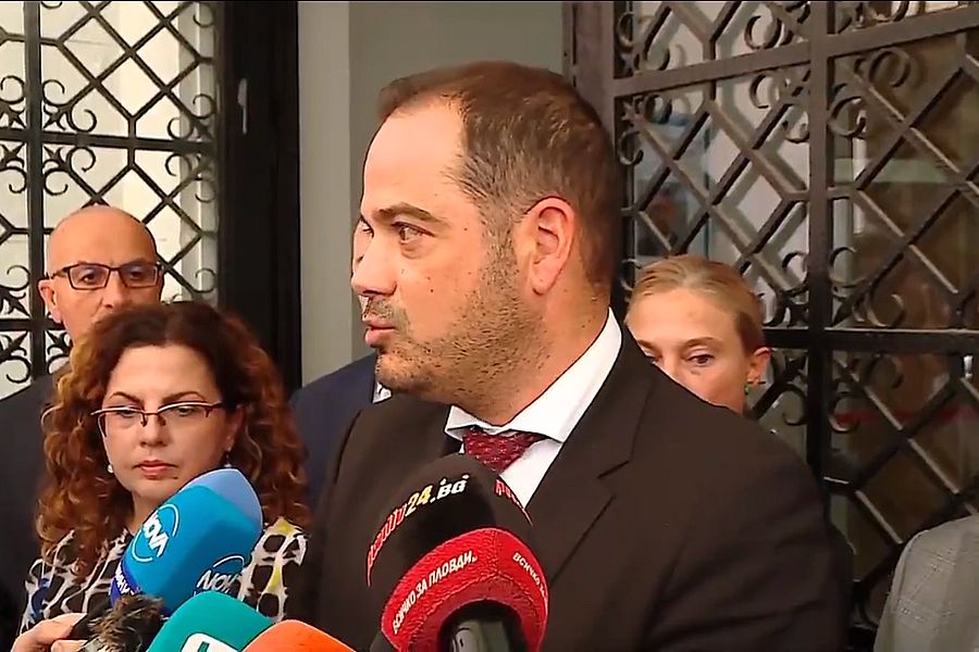 Калин Стоянов: Редно е да остана на поста си, правят се опити за овладяване на МВР